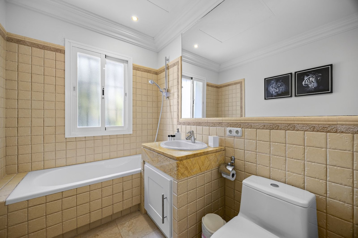 Huis te koop in Benahavís | 8 slaapkamers H5423182