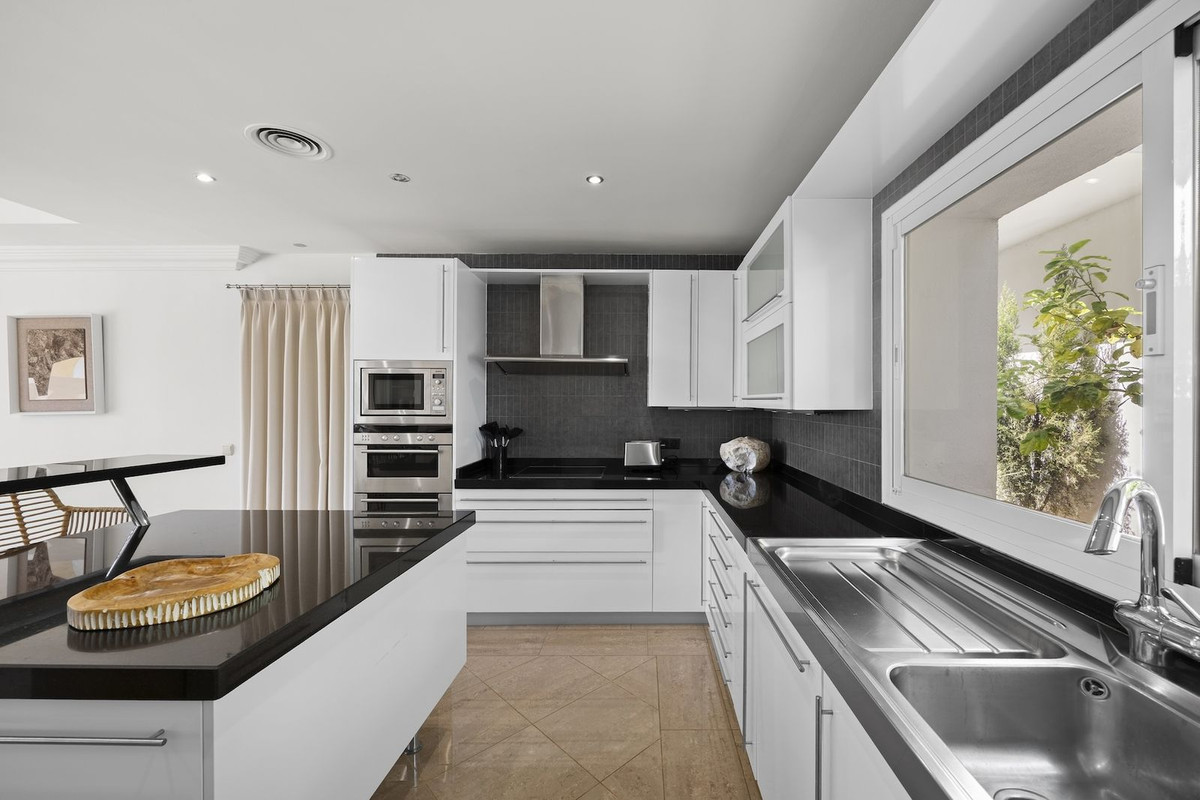 Huis te koop in Benahavís | 8 slaapkamers H5423182