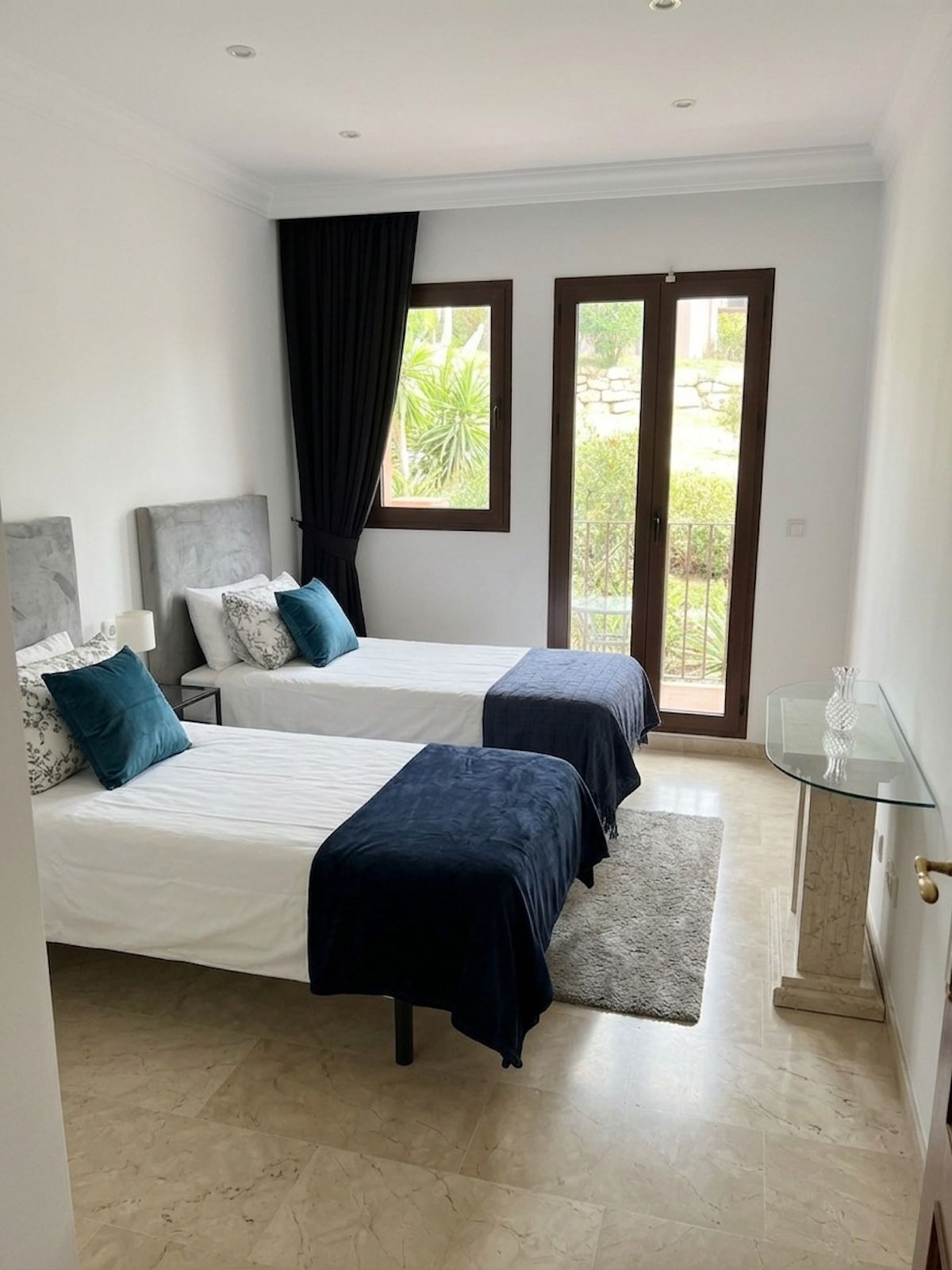 Commercieel te koop in Benahavís | 2 slaapkamers H5464669