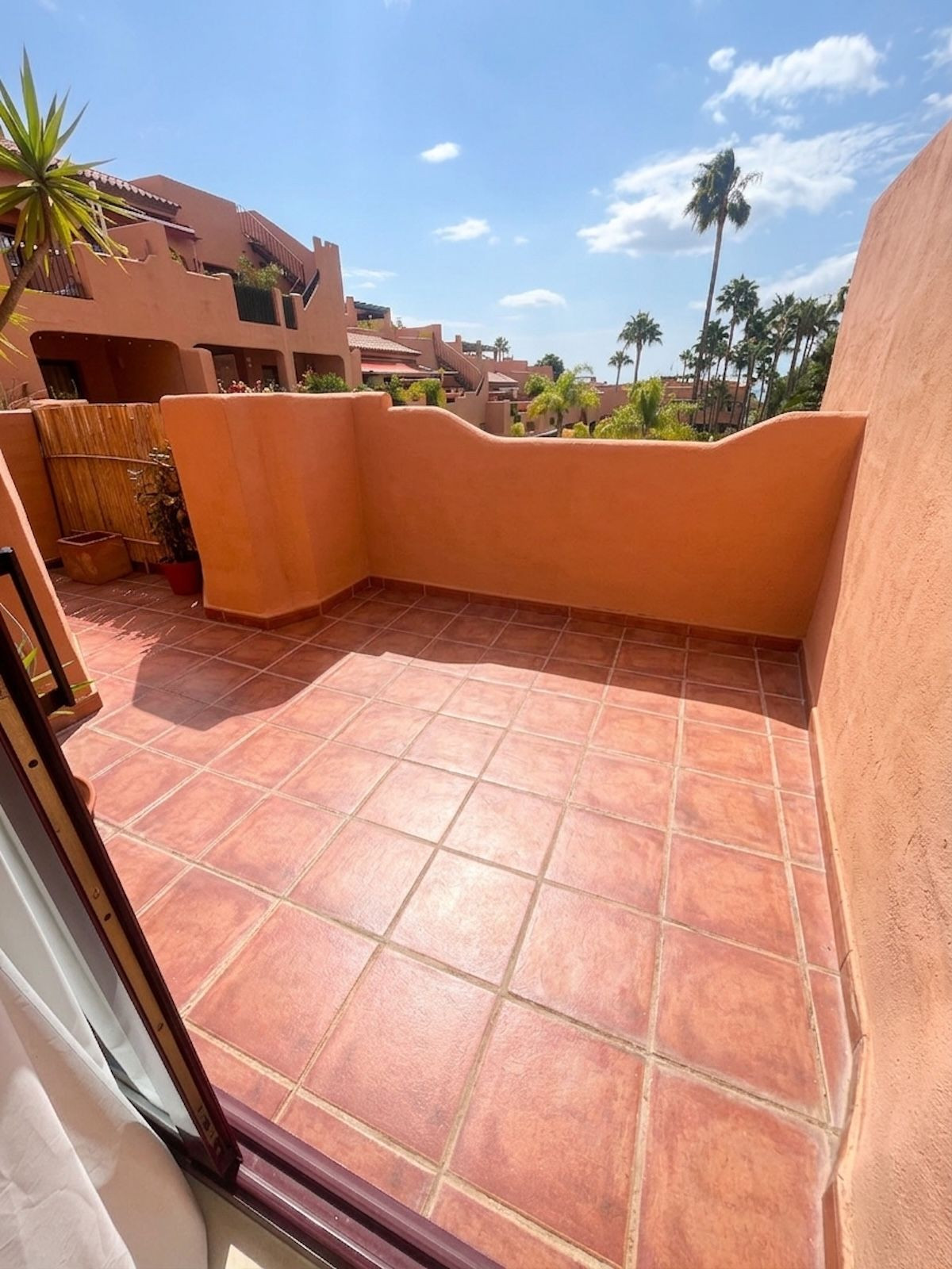 Commercieel te koop in Benahavís | 2 slaapkamers H5464669