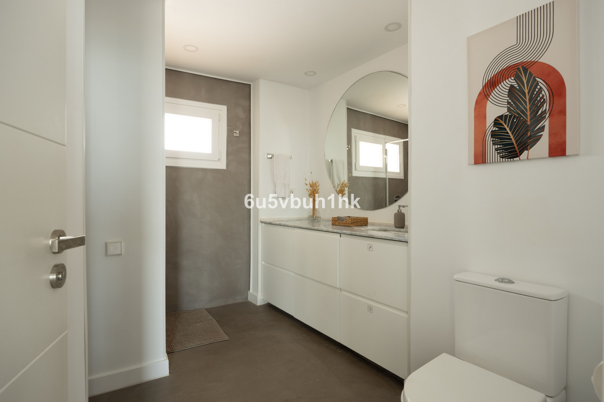 Appartement te koop in Benalmadena Costa | 2 slaapkamers H5485972
