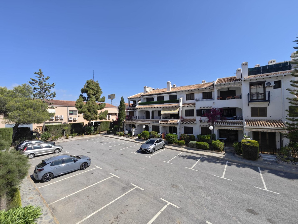 Commercieel te koop in Cabo Roig | 3 slaapkamers H5453623