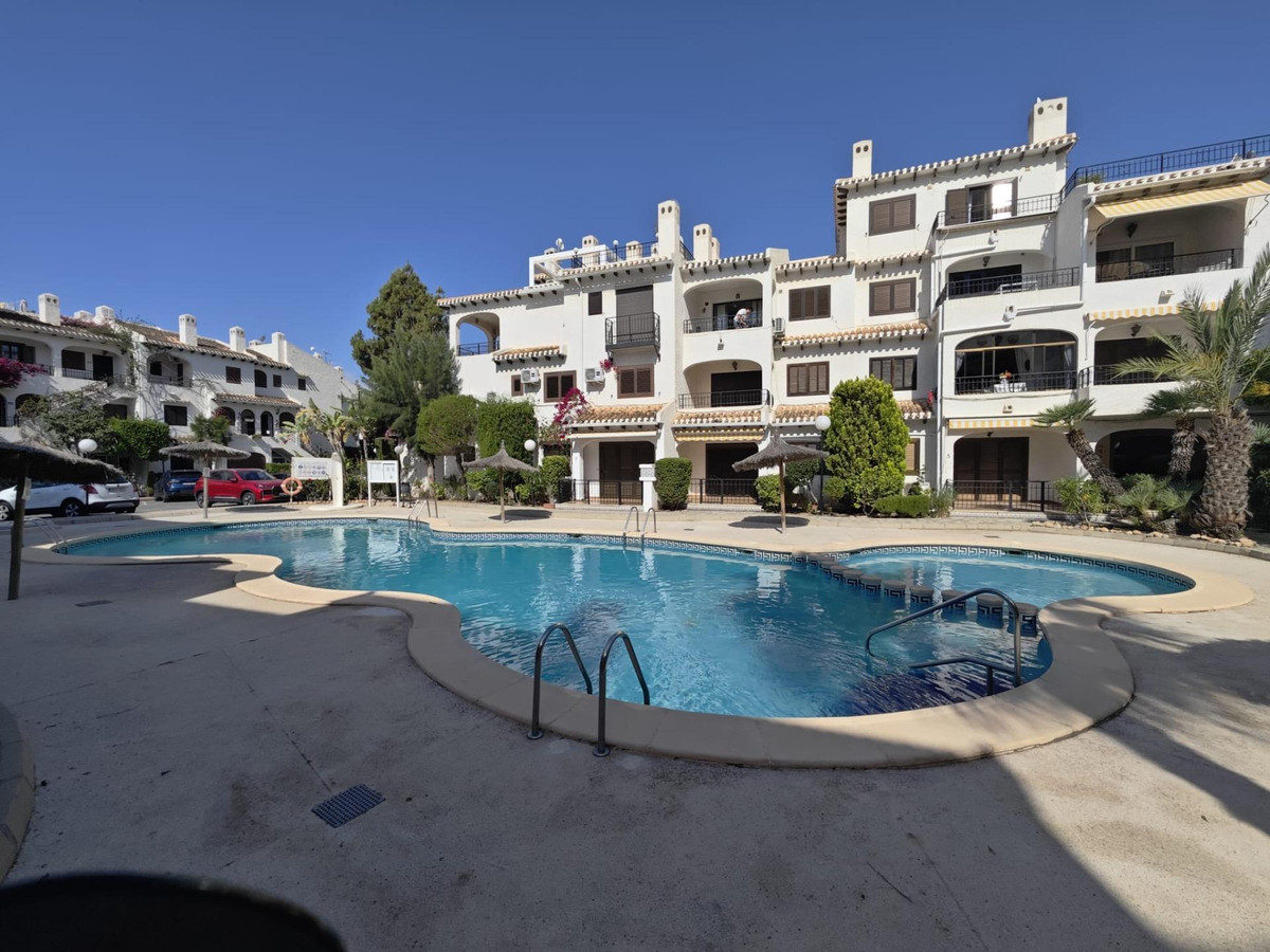 Commercieel te koop in Cabo Roig | 3 slaapkamers H5453623