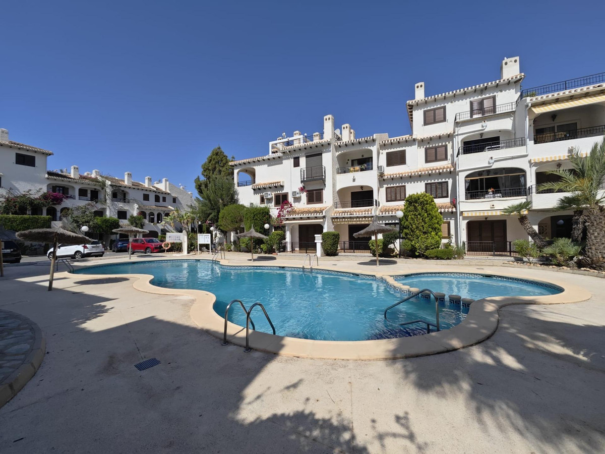 Commercieel te koop in Cabo Roig | 3 slaapkamers H5453623