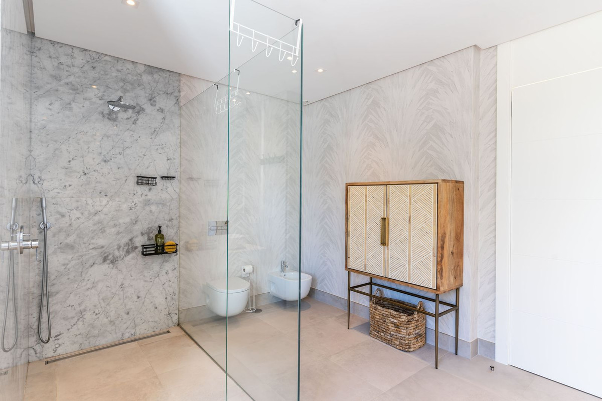 Appartement te koop in Cabopino | 5 slaapkamers H5339008