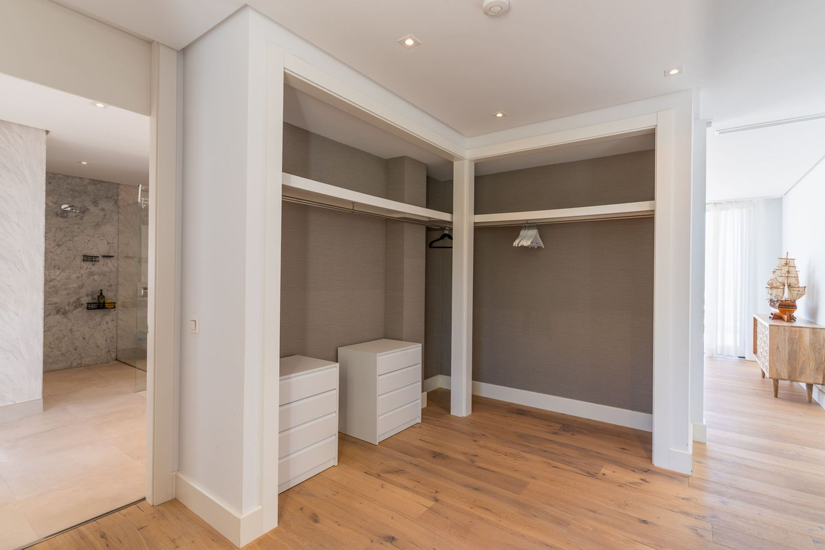 Appartement te koop in Cabopino | 5 slaapkamers H5339008