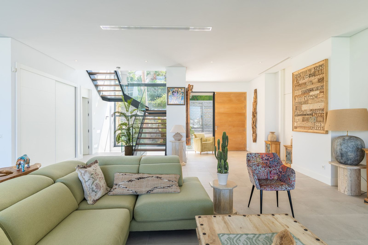 Appartement te koop in Cabopino | 5 slaapkamers H5339008