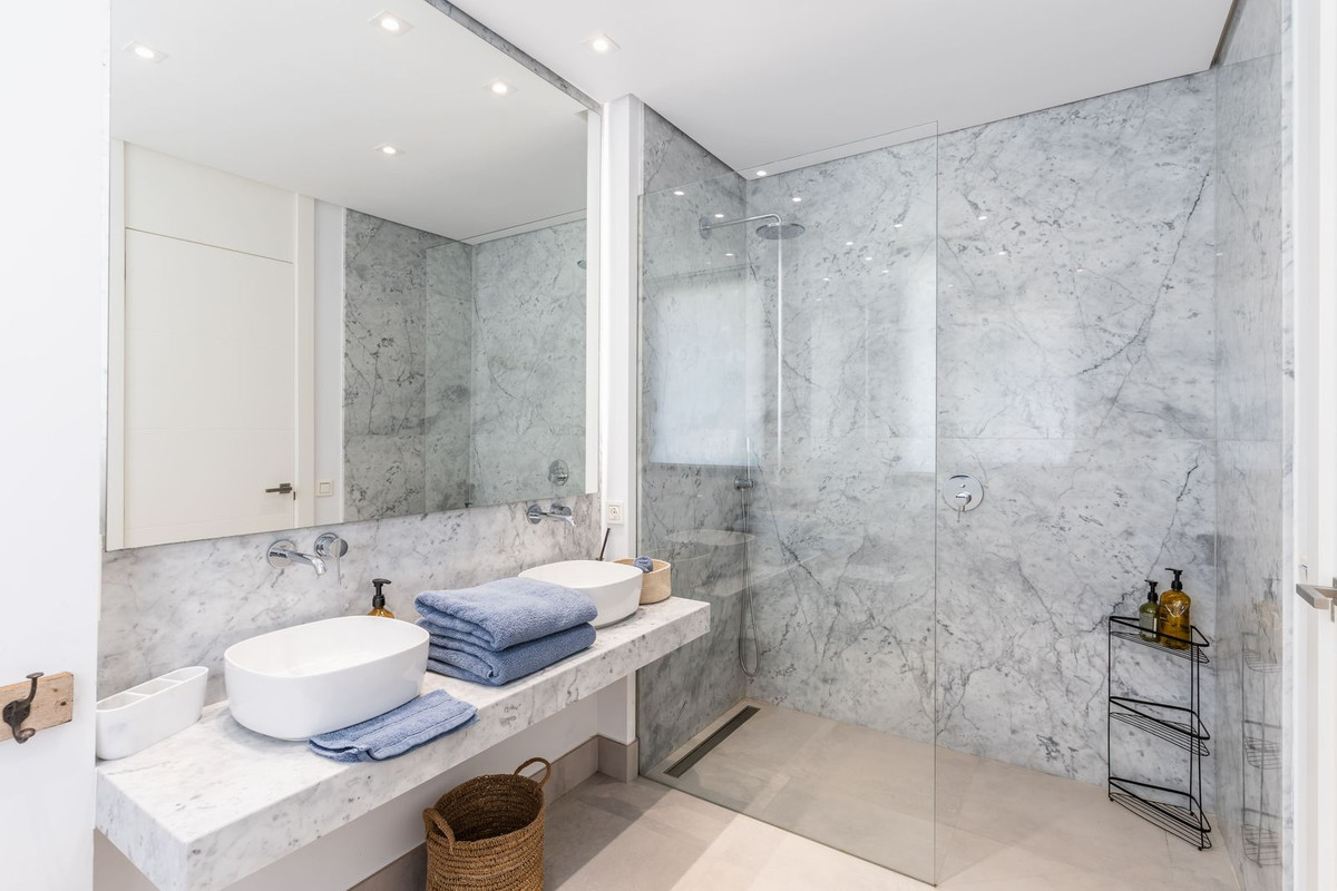 Appartement te koop in Cabopino | 5 slaapkamers H5339008