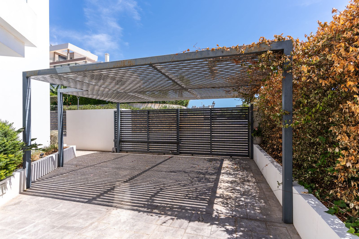 Appartement te koop in Cabopino | 5 slaapkamers H5339008