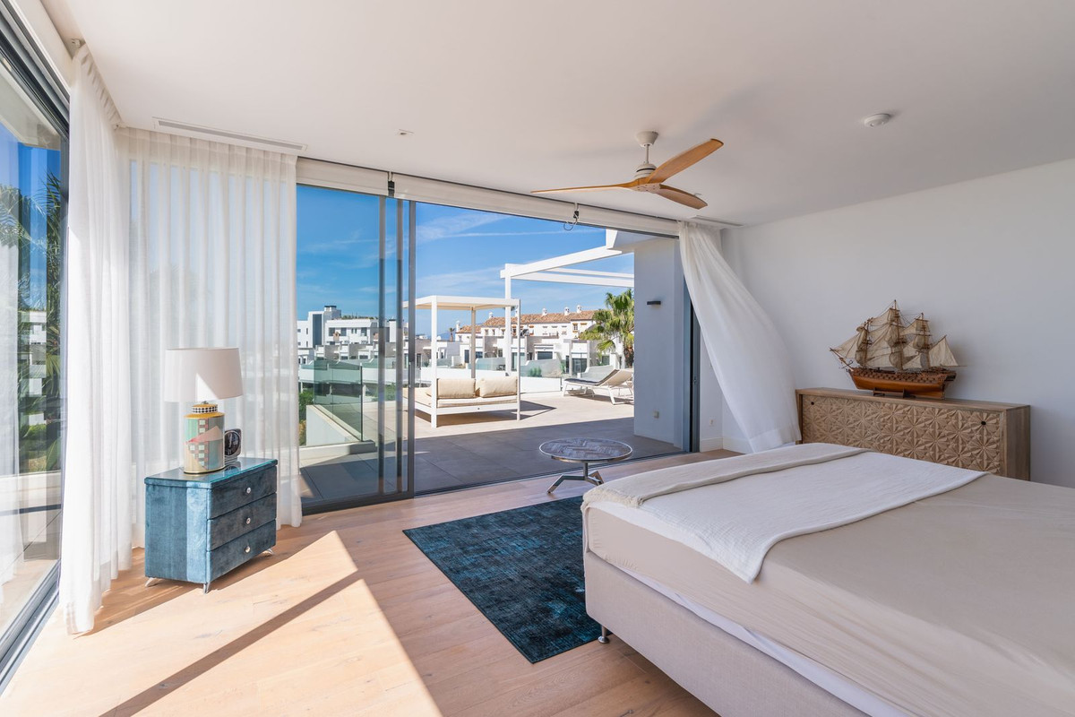 Appartement te koop in Cabopino | 5 slaapkamers H5339008