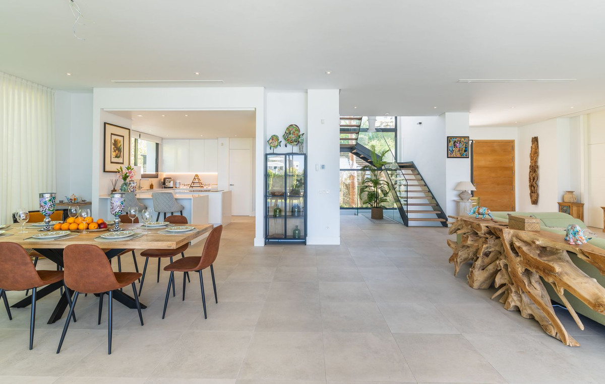 Appartement te koop in Cabopino | 5 slaapkamers H5339008