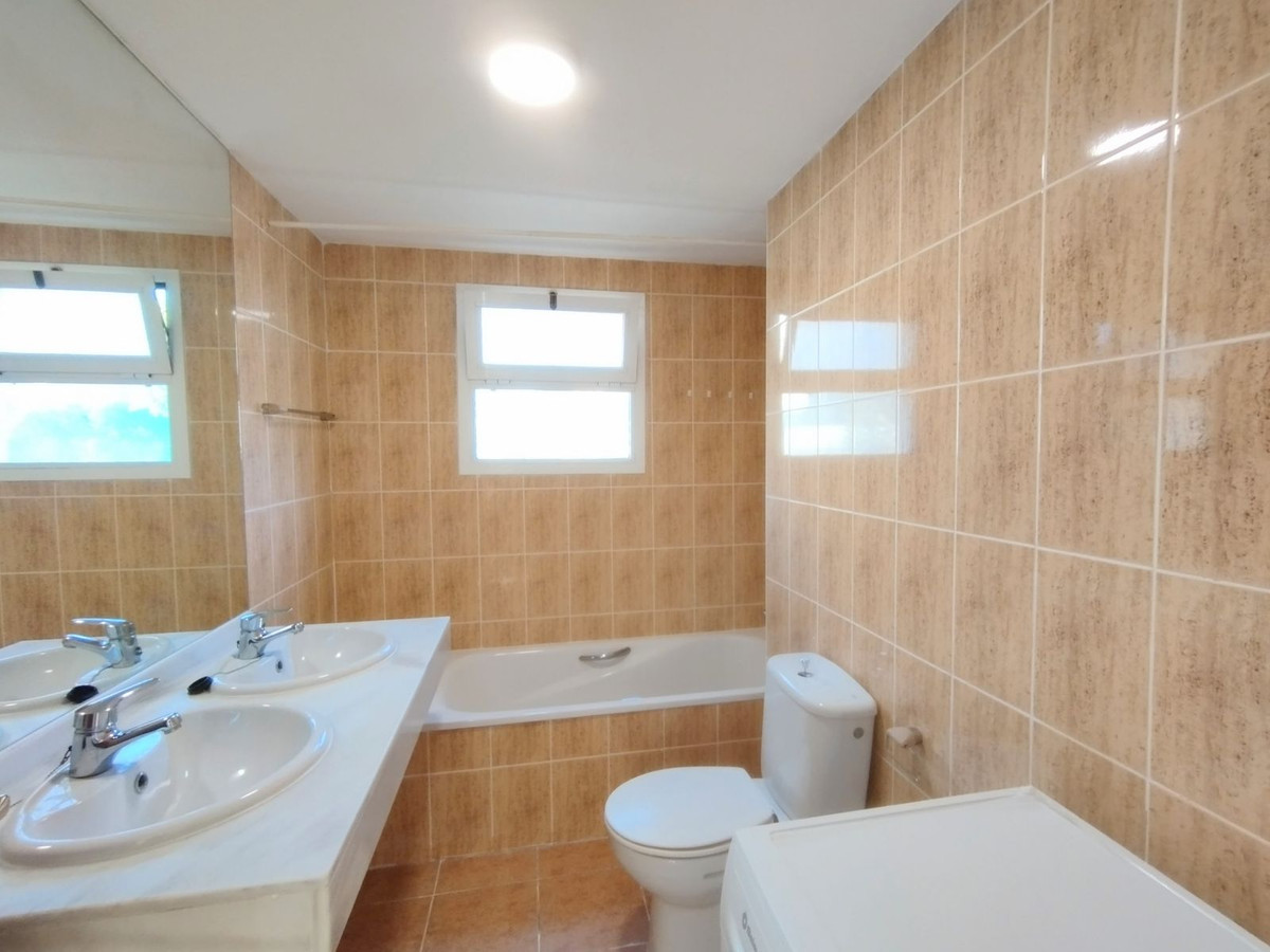 Winkel te koop in Calahonda | 2 slaapkamers H5459218