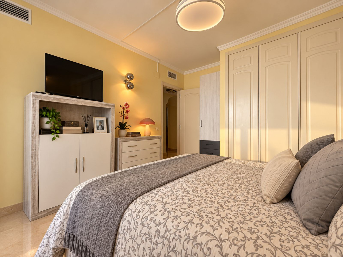 Gebouw te koop in Calahonda | 2 slaapkamers H5526004