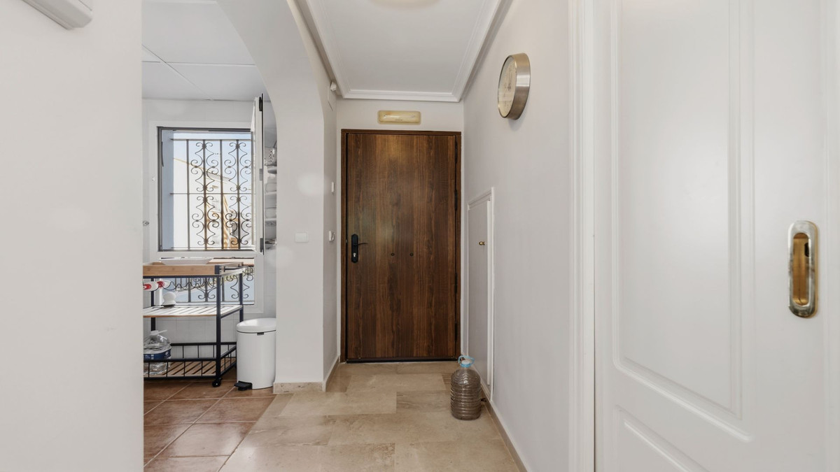 Bedrijfsgebouwen te koop in Casares | 3 slaapkamers H5527882