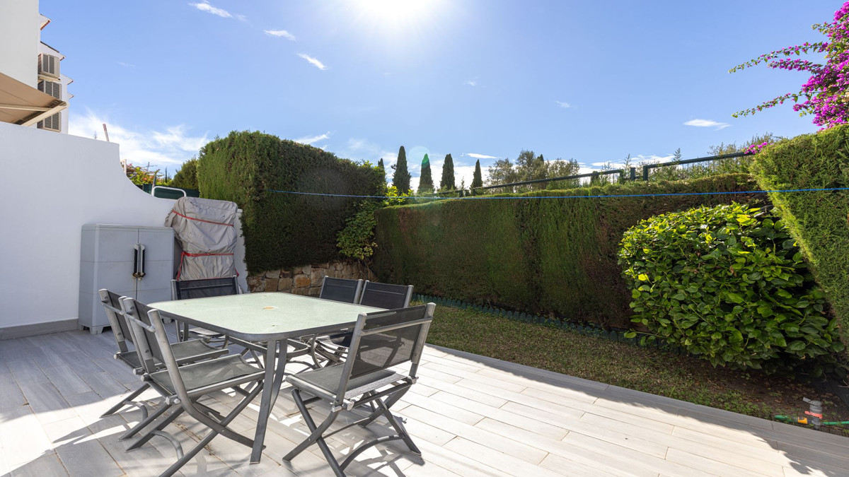 Bedrijfsgebouwen te koop in Casares | 3 slaapkamers H5527882