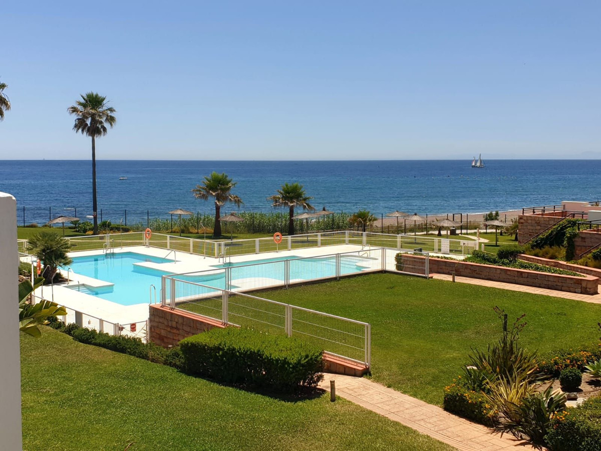 Huis te koop in Casares Playa | 2 slaapkamers H5286838