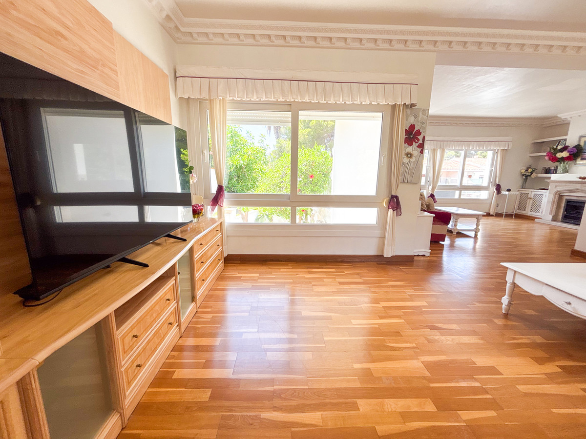 Property main view 44
