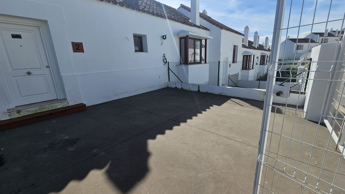 Huis te koop in Doña Julia | 2 slaapkamers H5311807
