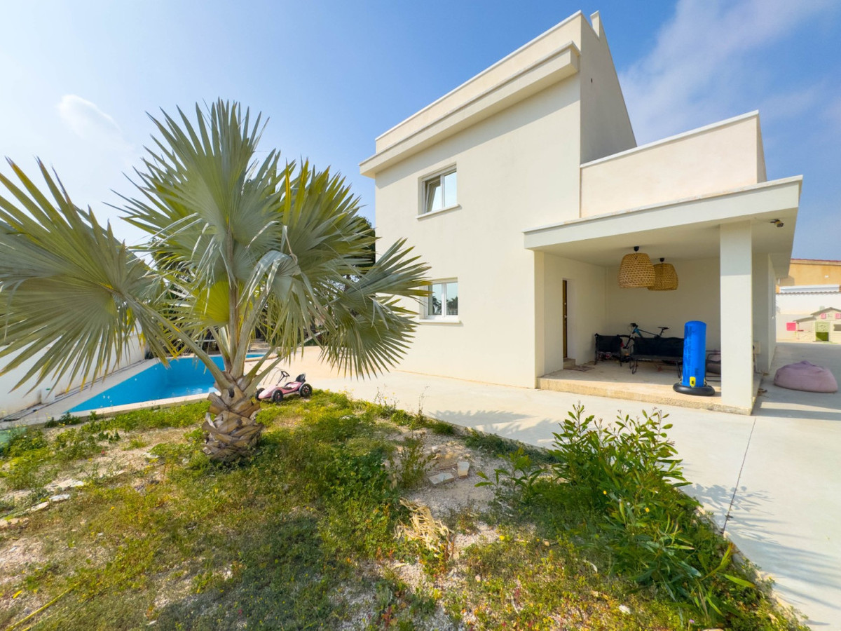 Property main view 4