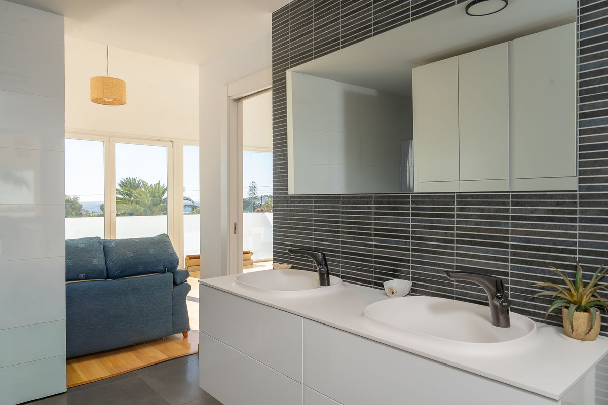 Huis te koop in El Faro | 3 slaapkamers H5264203