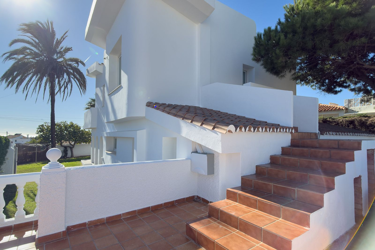 Huis te koop in El Faro | 3 slaapkamers H5264203