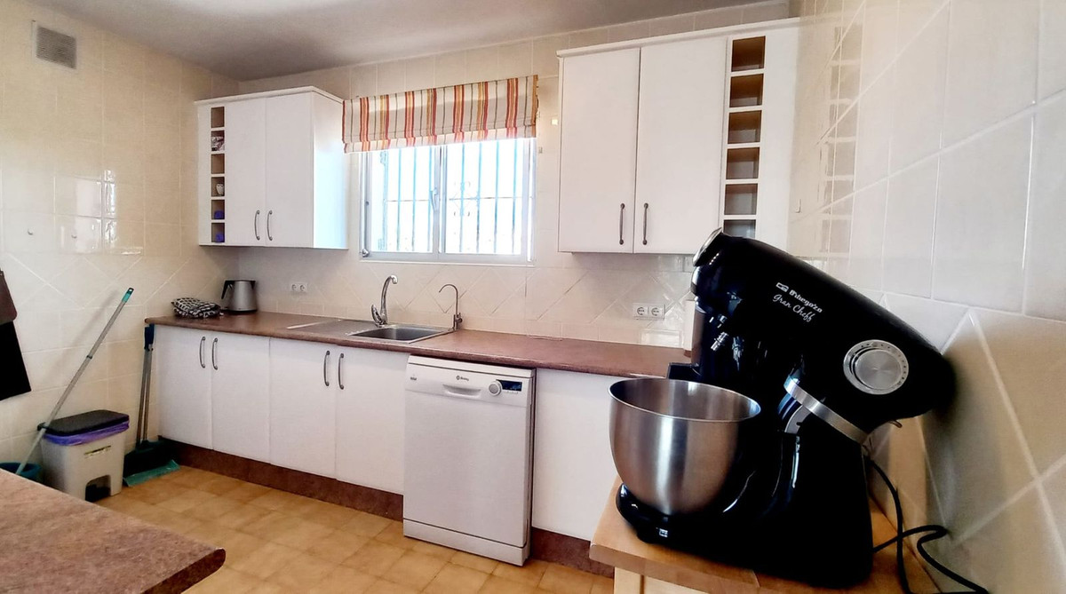 Anders te koop in El Faro | 2 slaapkamers H5401843