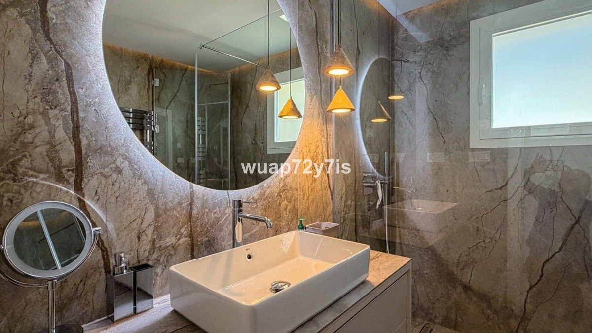 Bedrijfsgebouwen te koop in Elviria | 3 slaapkamers H5389705