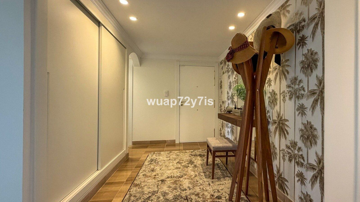 Bedrijfsgebouwen te koop in Elviria | 3 slaapkamers H5389705