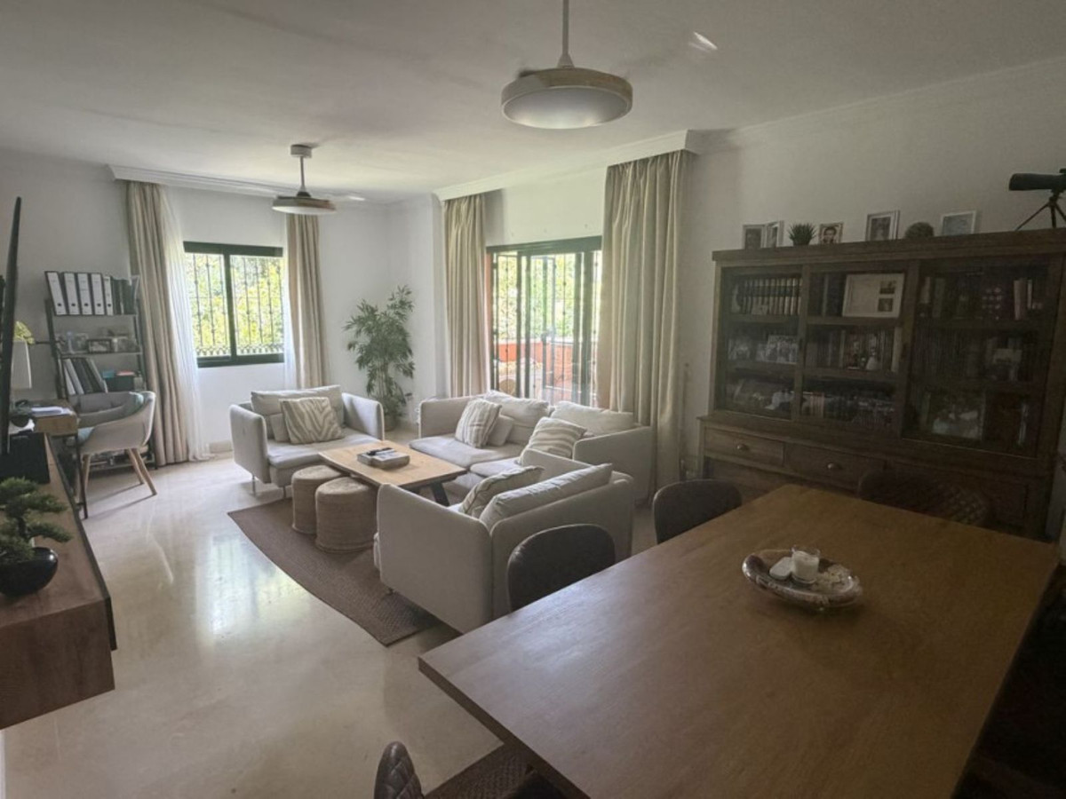 Appartement te koop in Elviria | 3 slaapkamers H5455156