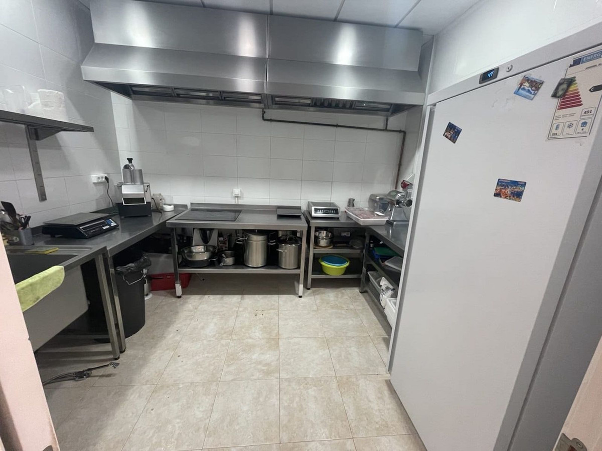 Shop for sale in Estepona | 0 bedrooms H5123173