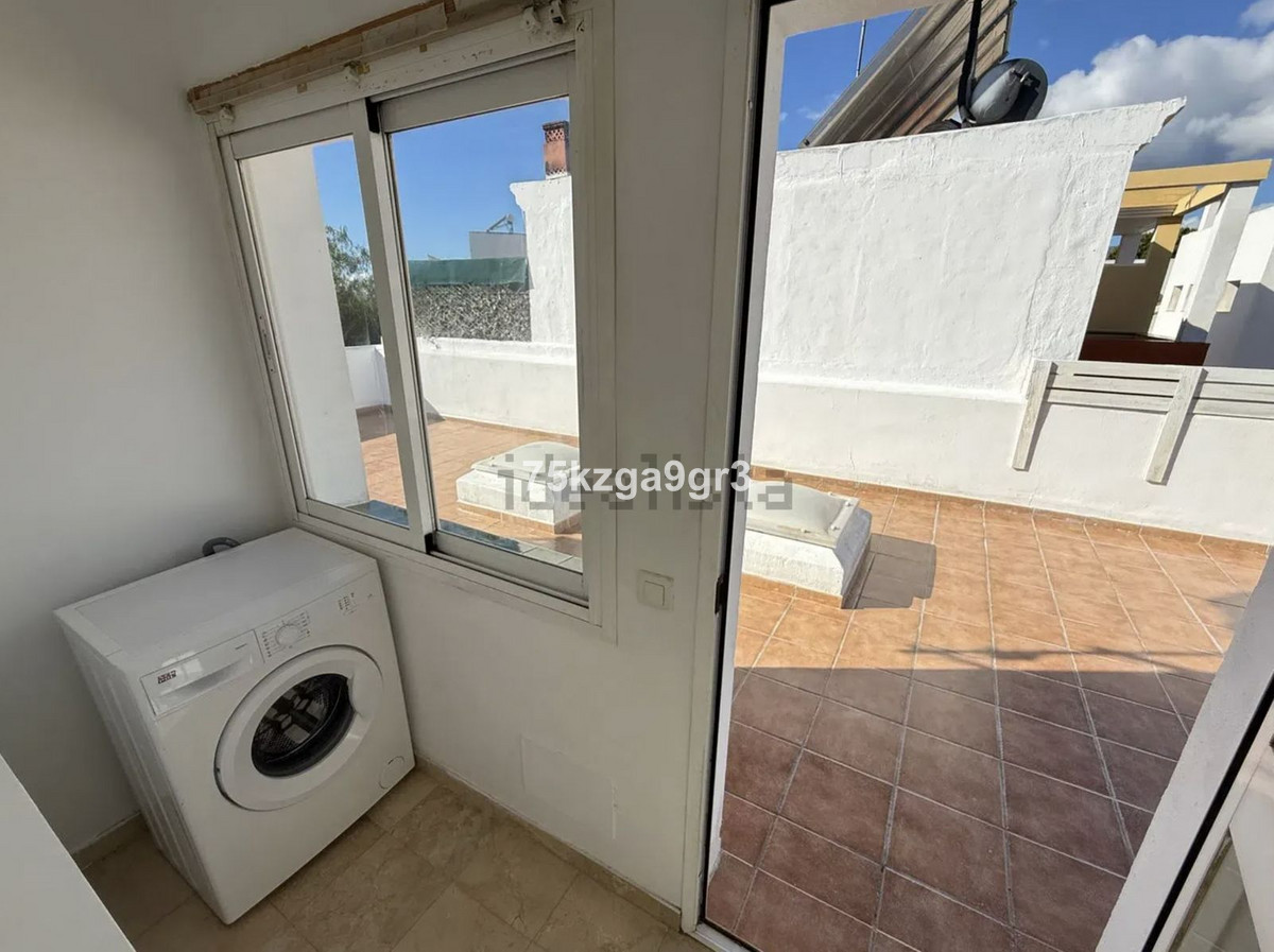 Appartement te koop in Estepona | 4 slaapkamers H5274736