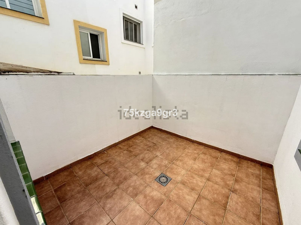 Appartement te koop in Estepona | 4 slaapkamers H5274736