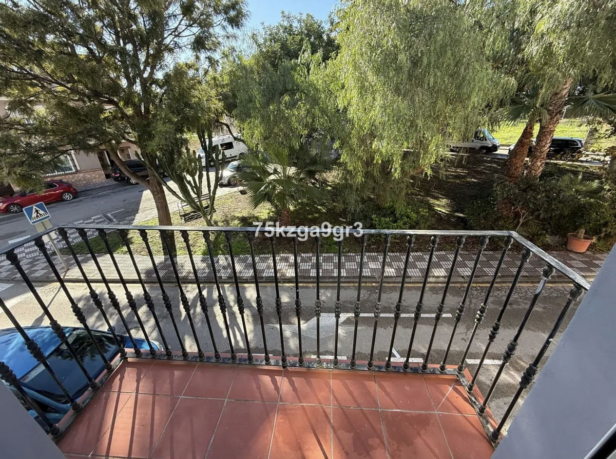 Appartement te koop in Estepona | 4 slaapkamers H5274736