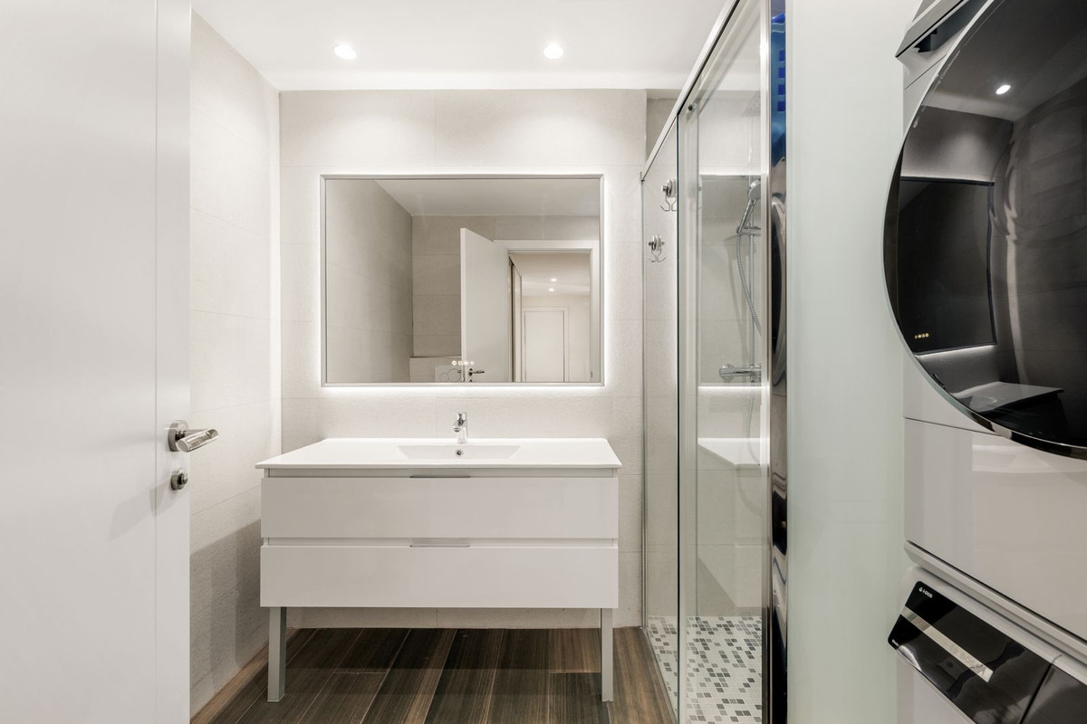 Commercieel te koop in Estepona | 3 slaapkamers H5379181