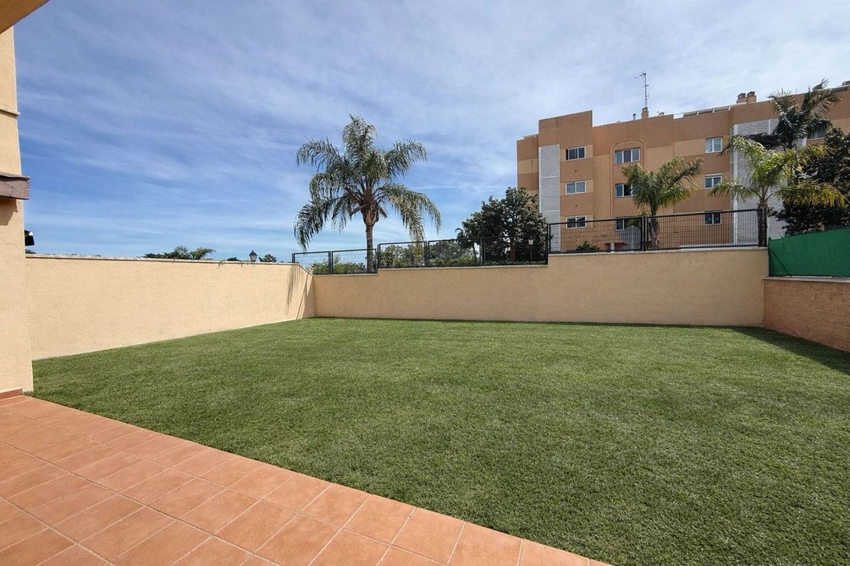 Commercieel te koop in Estepona | 3 slaapkamers H5389657