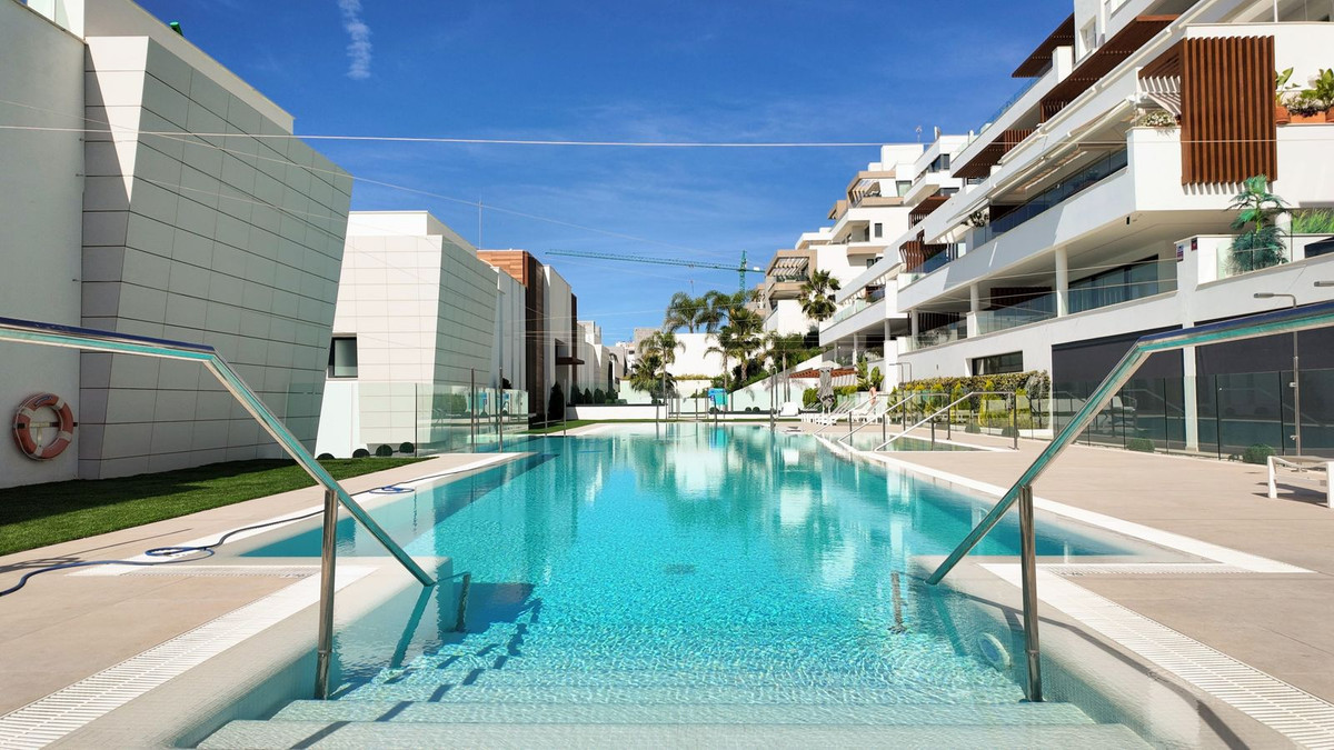 Appartement te koop in Estepona | 2 slaapkamers H5394328
