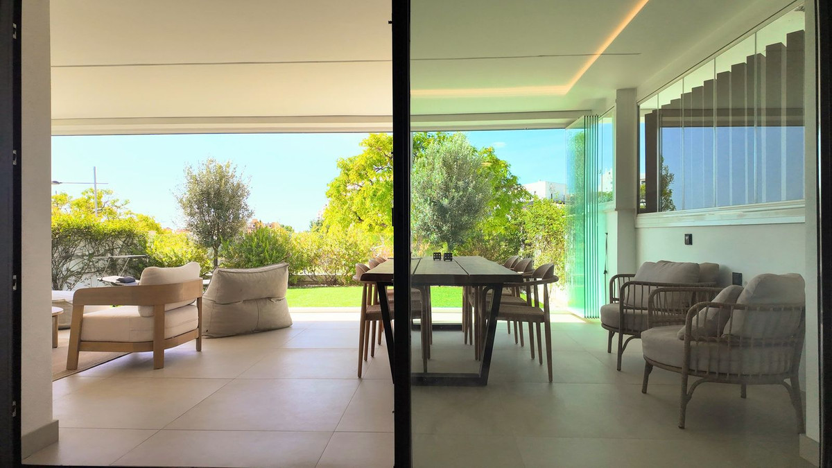 Appartement te koop in Estepona | 2 slaapkamers H5394328