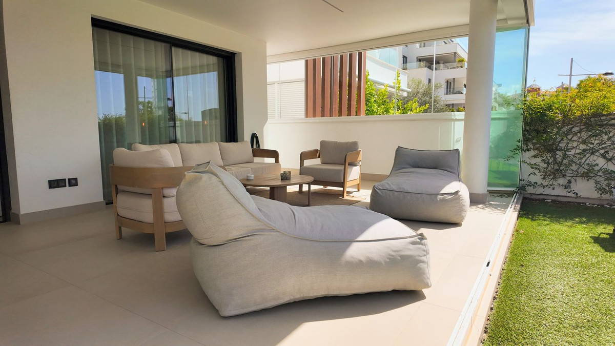 Appartement te koop in Estepona | 2 slaapkamers H5394328