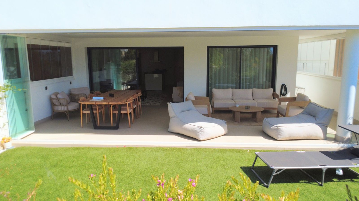 Appartement te koop in Estepona | 2 slaapkamers H5394328