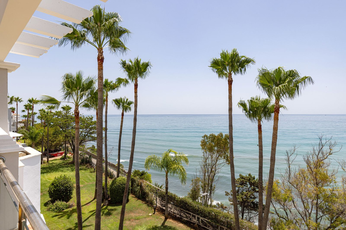 Anders te koop in Estepona | 2 slaapkamers H5399842