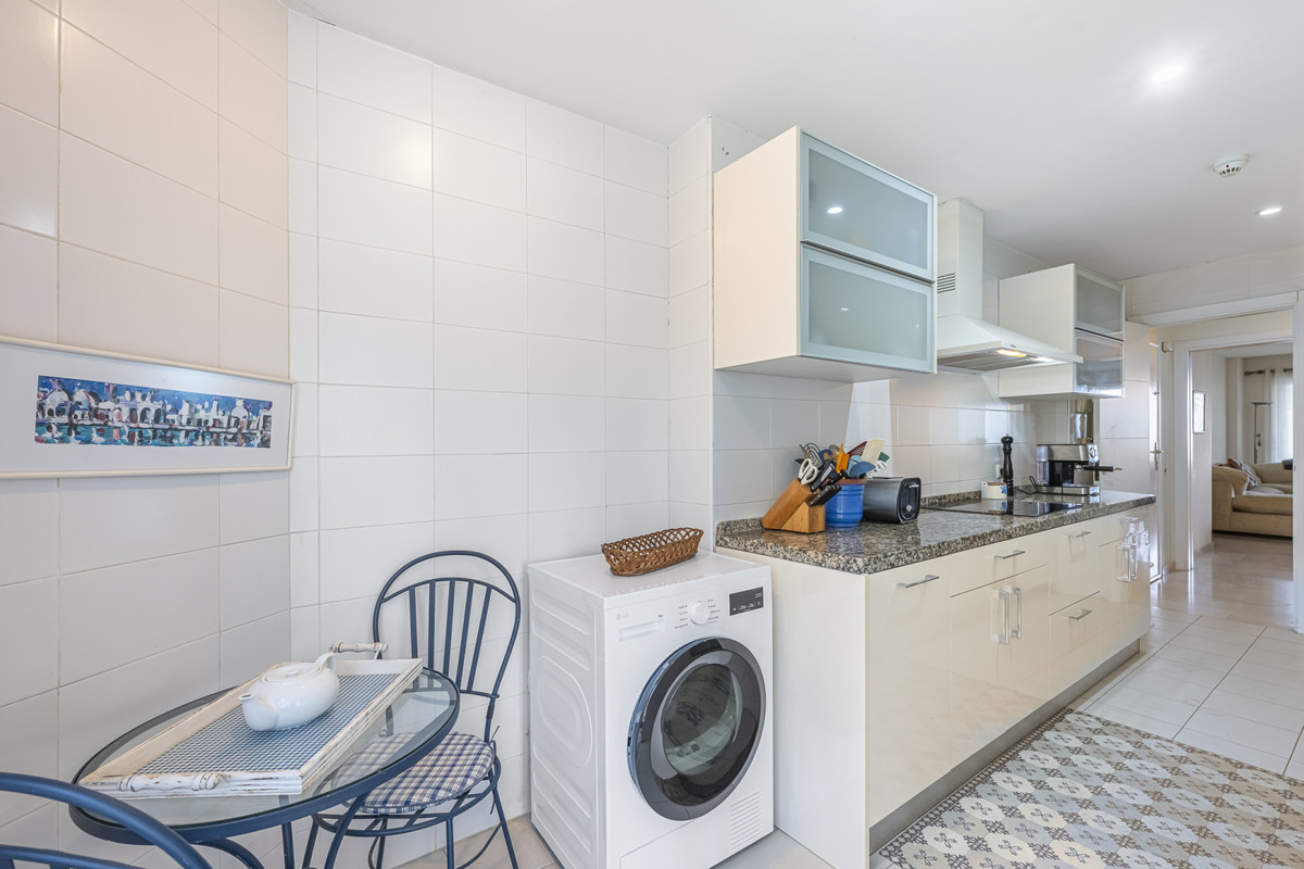 Appartement te koop in Estepona | 3 slaapkamers H5423671