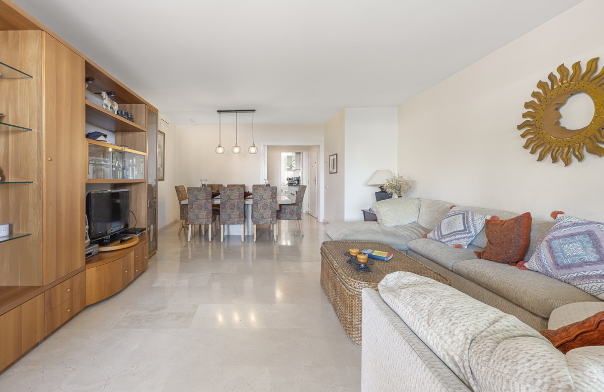 Appartement te koop in Estepona | 3 slaapkamers H5423671
