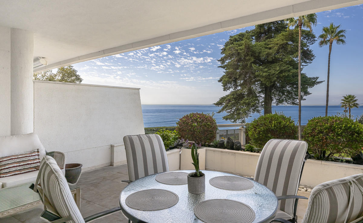Appartement te koop in Estepona | 3 slaapkamers H5423671