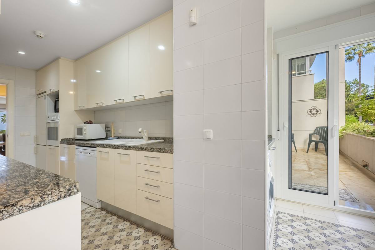 Appartement te koop in Estepona | 3 slaapkamers H5423671