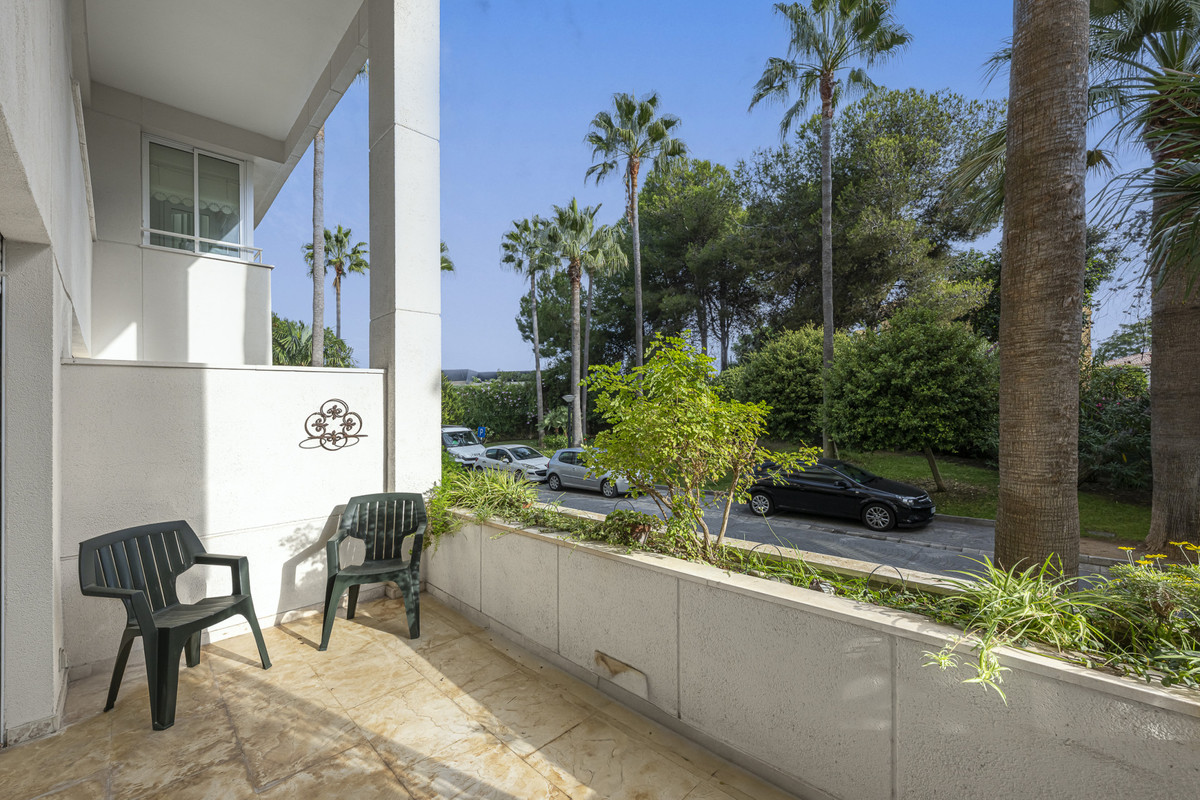 Appartement te koop in Estepona | 3 slaapkamers H5423671
