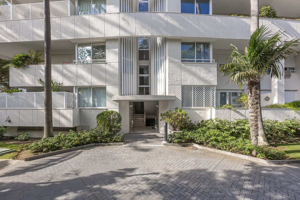 Appartement te koop in Estepona | 3 slaapkamers H5423671
