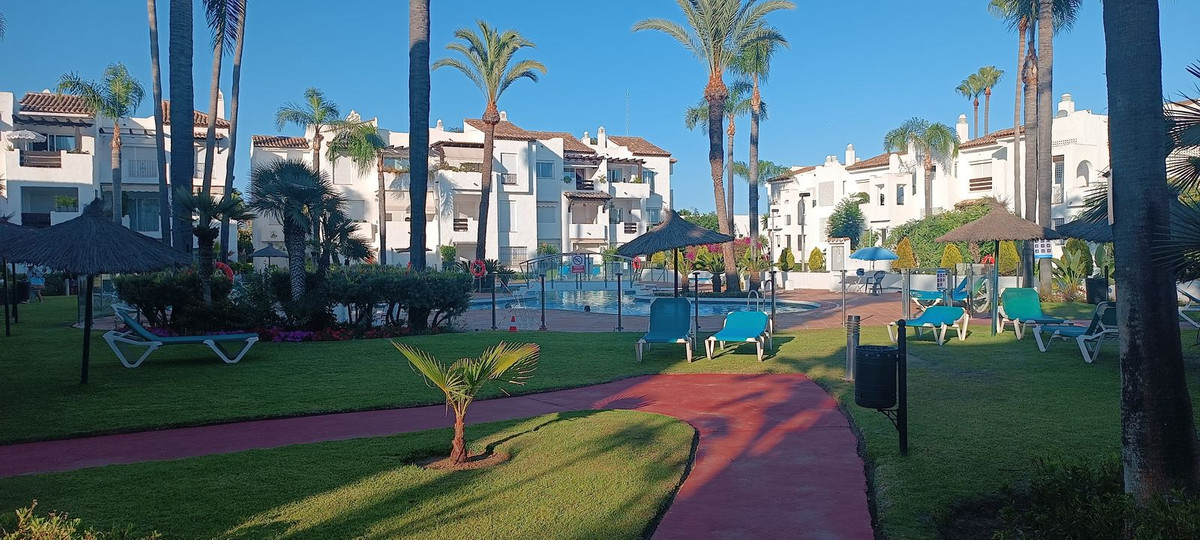 Garage te koop in Estepona | 3 slaapkamers H5434795