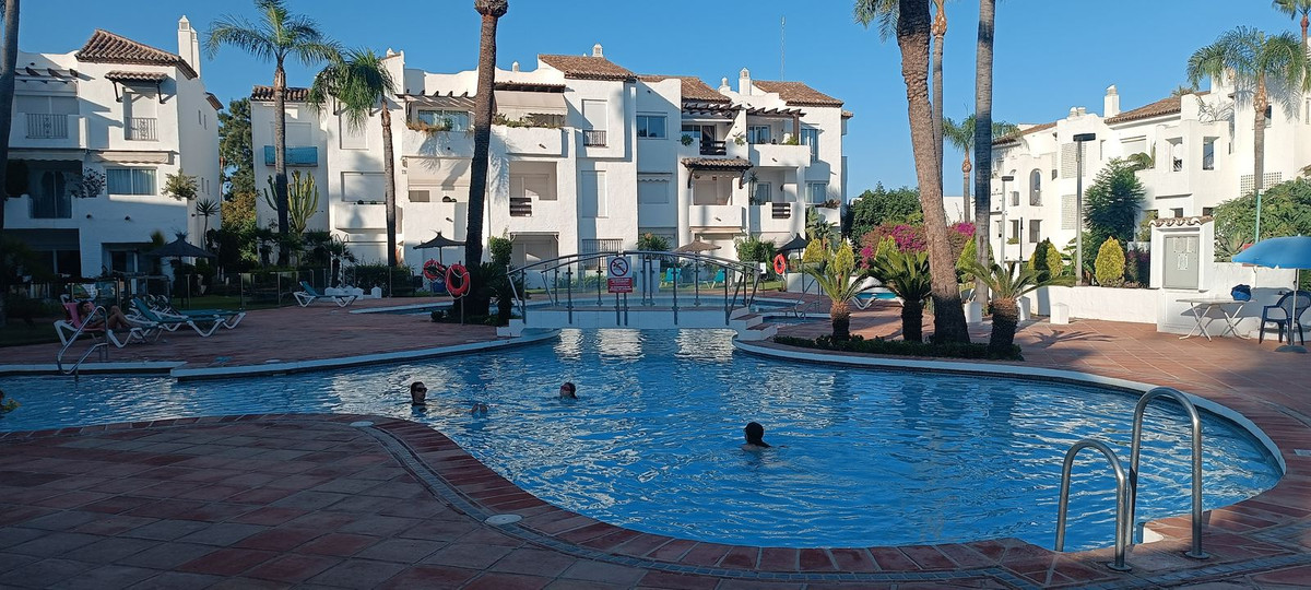 Garage te koop in Estepona | 3 slaapkamers H5434795