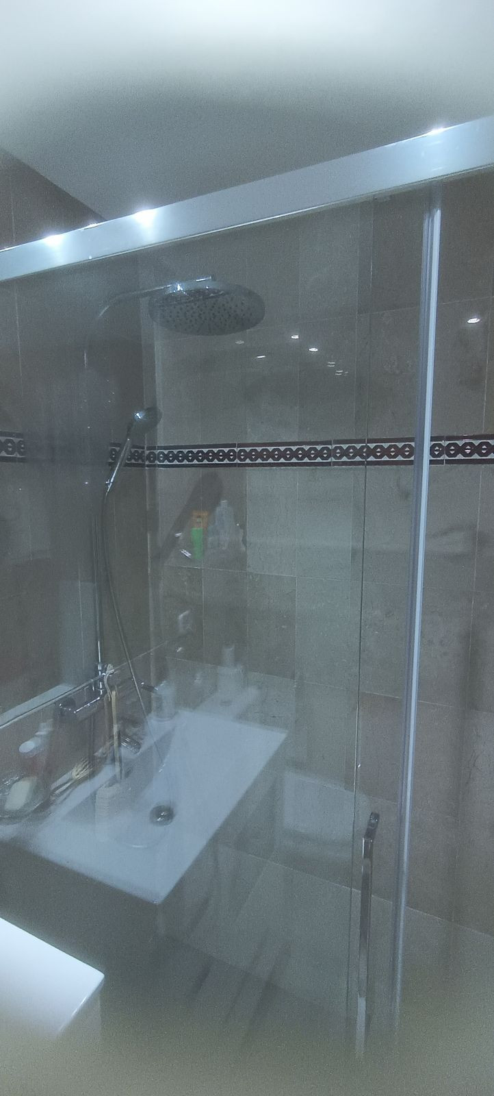 Garage te koop in Estepona | 3 slaapkamers H5434795