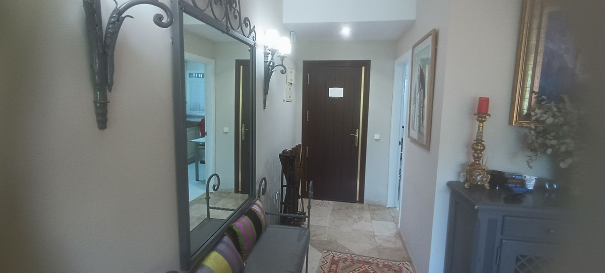 Garage te koop in Estepona | 3 slaapkamers H5434795